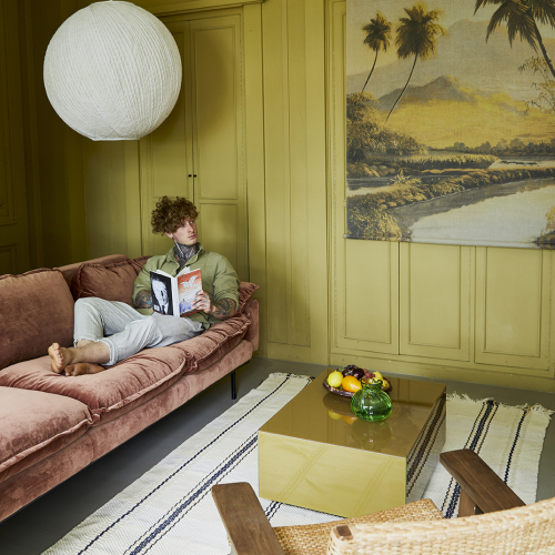 Sofá Retro Patas Hierro